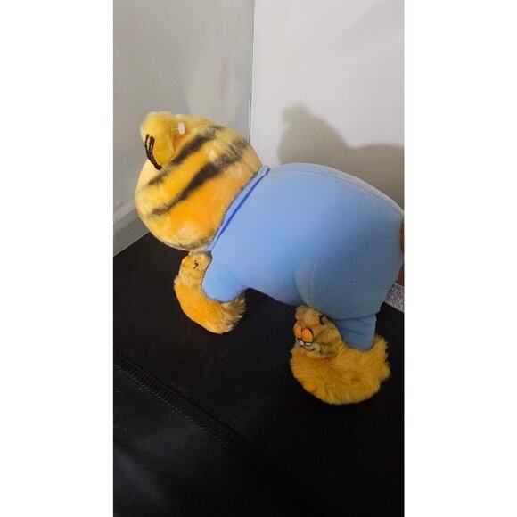 Vintage c. 1978 Garfield the Cat My Favorite Slippers Plush Toy by R. Dakin - Picture 2 of 5